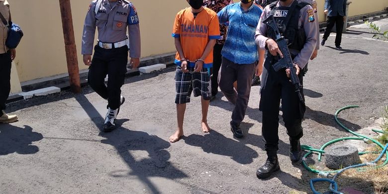 Tersangka Ho ditangkap setelah polisi melakukan penyelidikan.