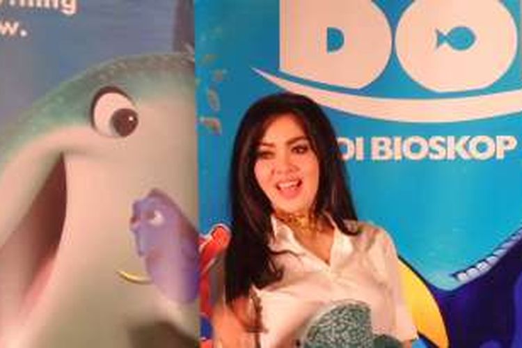 Syahrini menghadiri jumpa pers film animasi Finding Dory, yang merupakan produksi Disney Pixar, di Hotel JS Luwansa, Rasuna Said, Jakarta Selatan, Kamis (9/6/2016).