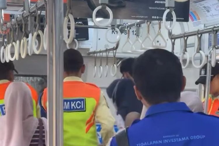Ibu dan Bayi yang Dilahirkannya di Gerbong KRL Green Line Selamat