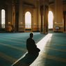 Khutbah Jumat 24 Juli 2026: Benarkah Penderitaan Membuat Kita Lebih Dekat dengan Allah SWT?