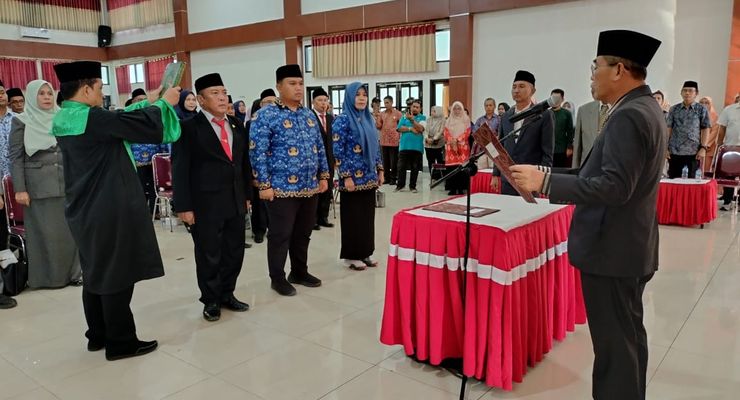 Wakil Bupati Dompu Lantik Pejabat Baru Usai Diklaim Kalah Pilkada 2024