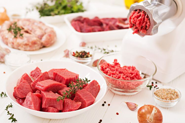 Daging merah tinggi kandungan protein dan dapat membantu menaikkan berat badan.