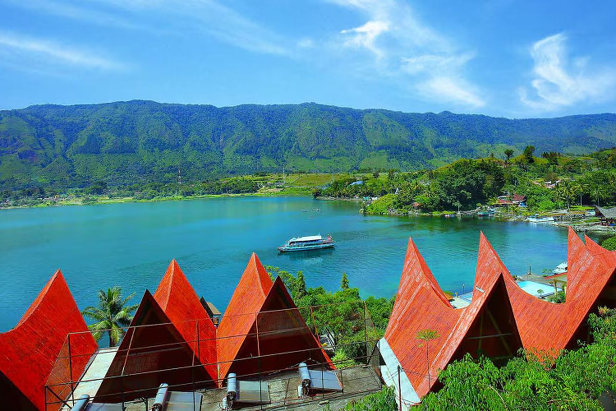 Ilustrasi perahu di Danau Toba, Sumatera Utara.