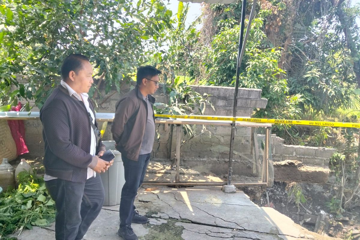 Fondasi Rumah Ambles, Dua Rumah di Klungkung Bali Roboh