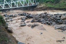 Diterjang Banjir, Jembatan Penghubung Lahat-Muara Enim Ambruk