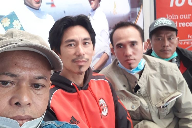 Empat Pelaut Indonesia saat di Bandara Somaliland jelang pemulangan ke Indonesia