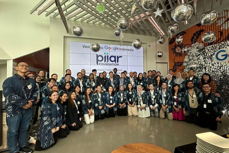 Pijar Foundation, melalui program ?Global Future Fellows (GFF) 2023: Advancing Southeast Asia's Predictive Healthcare, berkolaborasi dengan Google Cloud, mengeksplorasi kekuatan teknologi dalam memperkuat sistem kesehatan di Asia Tenggara, di kantor Google Indonesia, Rabu (4/10/2023). 