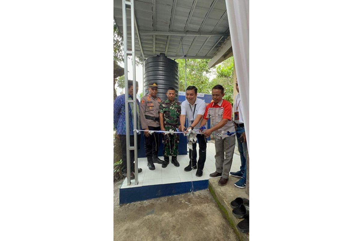 Fasilitas air bersih yang diberikan Telkom untuk masyarakat di lima wilayah prioritas.