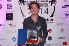 Adipati Dolken Bawa Oleh-oleh Penghargaan dari Balinale 2014