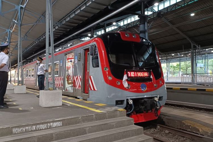 Jadwal KRL, LRT, MRT, Whoosh Saat Libur Isra Miraj dan Imlek 2025