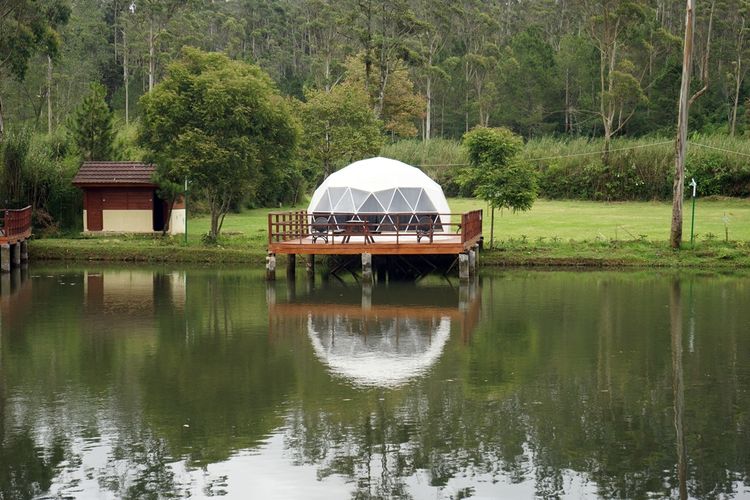 Suasana igloo camp di Ranca Upas.