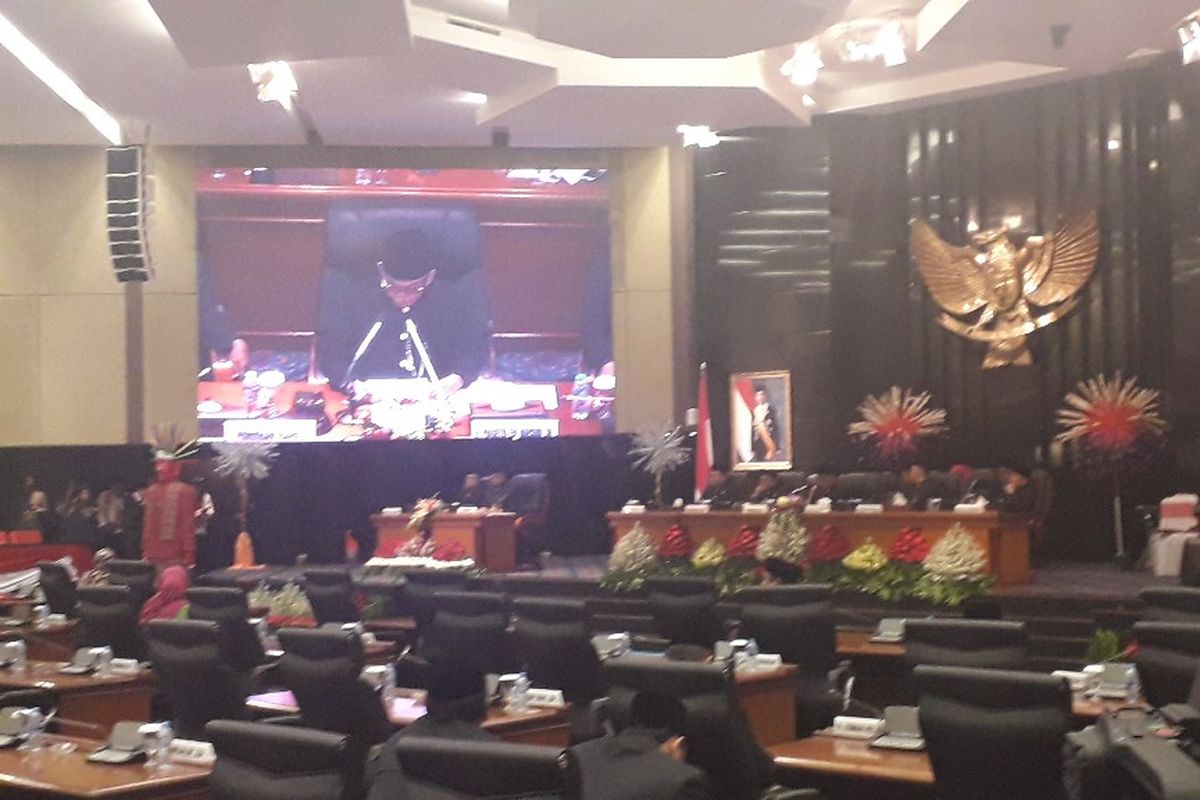 Suasana sidang paripurna HUT ke-492 Jakarta di Gedung DPRD DKI Jakarta, Sabtu (22/6/2019).