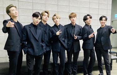 Para member BTS (dari kiri) RM, Suga, V, Jimin, Jin, Jungkook, dan J-Hope