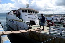 Cuaca Buruk, Kapal Penumpang Tujuan Wakatobi Dilarang Berlayar