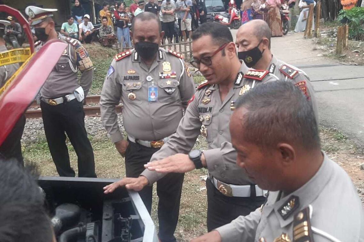 Dirlantas Polda Banten Kombes Pol Budi Mulyanto menyebut kendaraan odong-odong menyalahi aturan baik kapasitas penumpang (overload) maupun dimensi sasisnya
