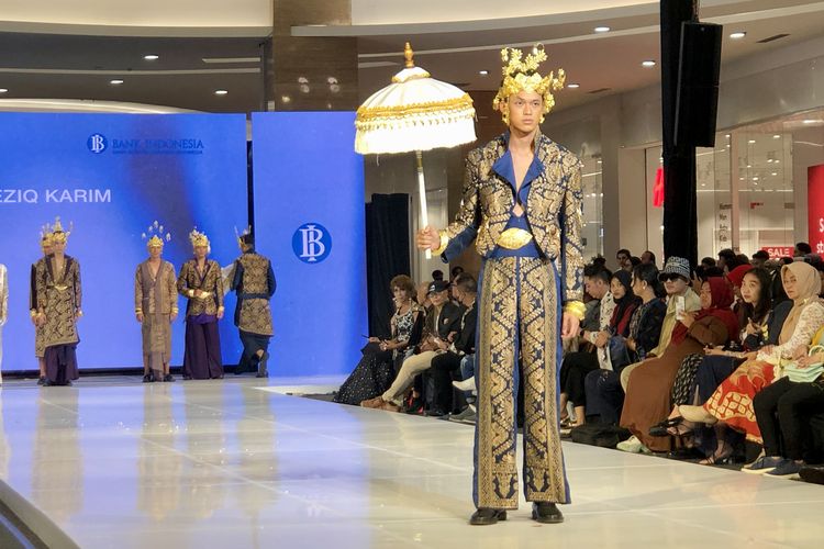 Inspirasi busana pengantin pria koleksi Rereziq Karim di JFT 2023