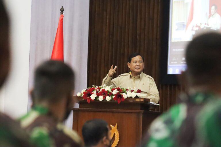 Survei IPO: Prabowo Tokoh Terpopuler, Puan Ungguli Ganjar