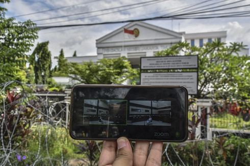 Pihak Bandara Soetta Izinkan Perwakilan Jemput Rizieq Shihab Setelah Massa Membludak hingga Merusak Kaca Gedung  