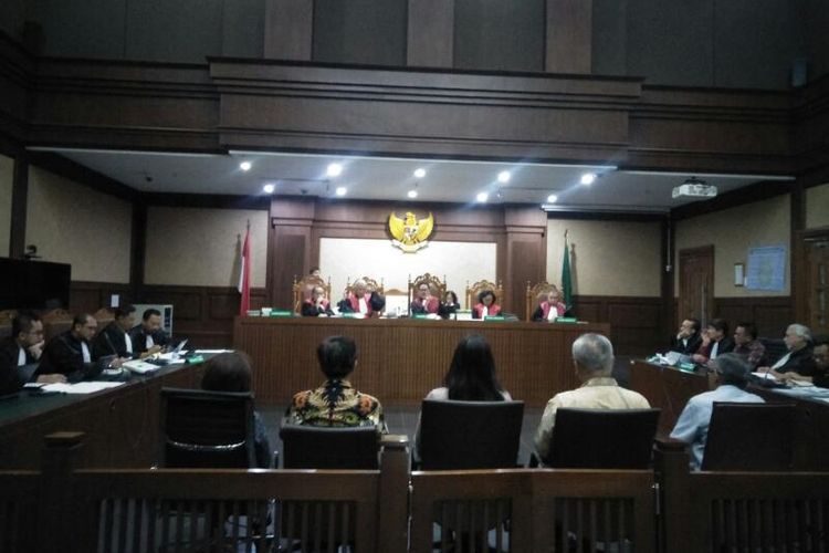 Sidang Pemeriksaan Saksi Kasus Suap Mantan Direktur Utama PT Garuda Indonesia  Emirsyah Satar dan Soetikno Soedarjo di Pengadilan Negeri Jakarta Pusat, Kamis (5/3/2020)