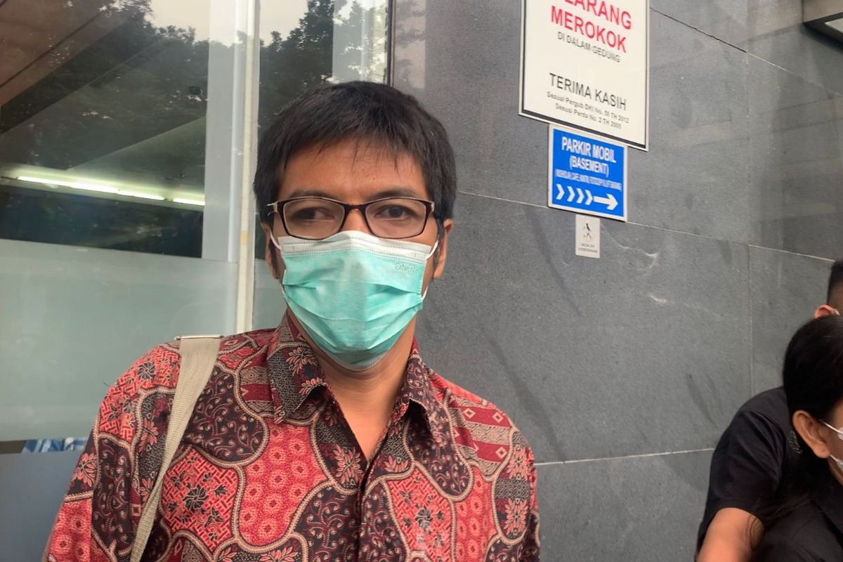 Kuasa hukum ayah Atta Halilintar, Brahmono Jati hadir di Pengadilan Negeri (PN) Jakarta Pusat, Senin (22/8/2022).