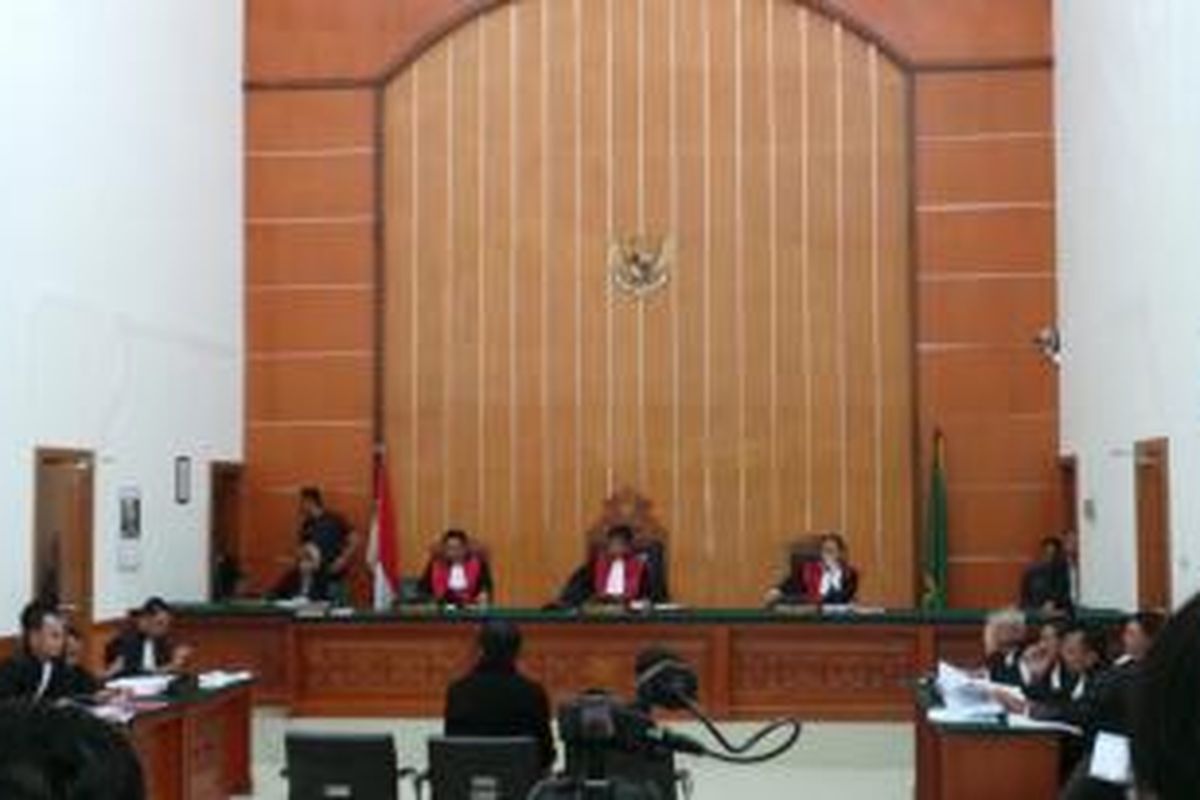 Sidang saksi kunci kasus Tindak Pidana Pencucian Uang oleh Hercules Rozario Marchal, di Pengadilan Negeri Jakarta Barat, Selasa (25/2/2014).