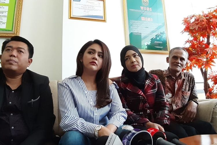 Jenita Janet usai sidang di Pengadilan Negeri Bekasi, Selasa (25/2/2020). 