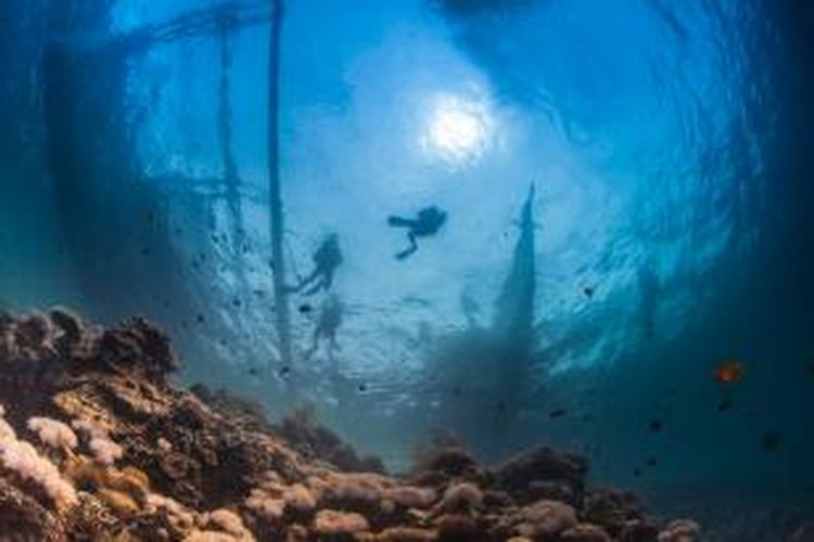 Indonesia memiliki situs arkeologi bawah air dalam jumlah besar. Untuk perairan Sulawesi Selatan saja, setidaknya tercatat lima puluh situs arkeologi bawah air. Dari jumlah tersebut, baru 10-20 situs yang telah dieksplorasi dan diverifikasi oleh Direktorat Cagar Budaya dan Permuseuman Kemdikbud. 