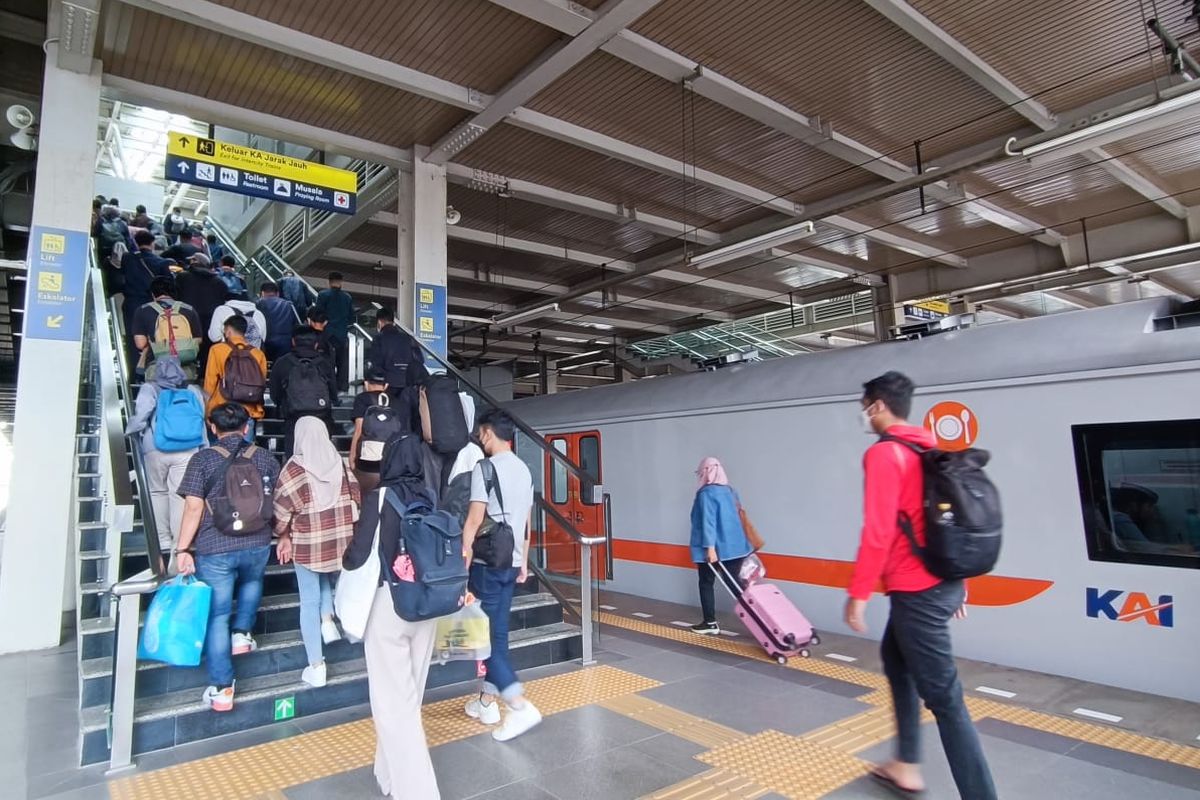Stasiun Jatinegara, Jakarta Timur