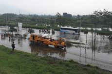 Rel di Bawah Tanggul Lumpur Sidoarjo Tergenang Banjir, 5 Jadwal Perjalanan KA Dibatalkan