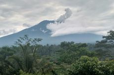 Gunung Agung Erupsi Status Peringatan Penerbangan Merah