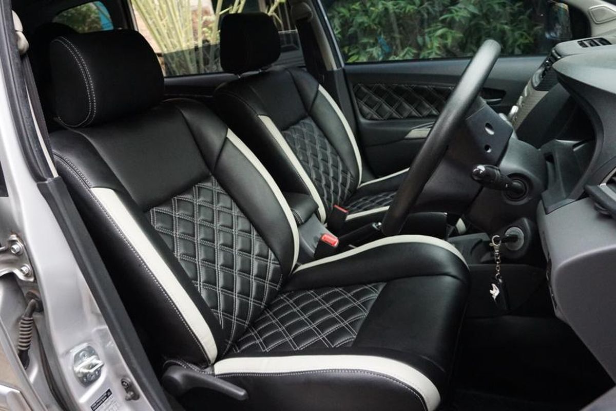 Interior Toyota Avanza yang telah menggunakan bahan pelapis MBTech