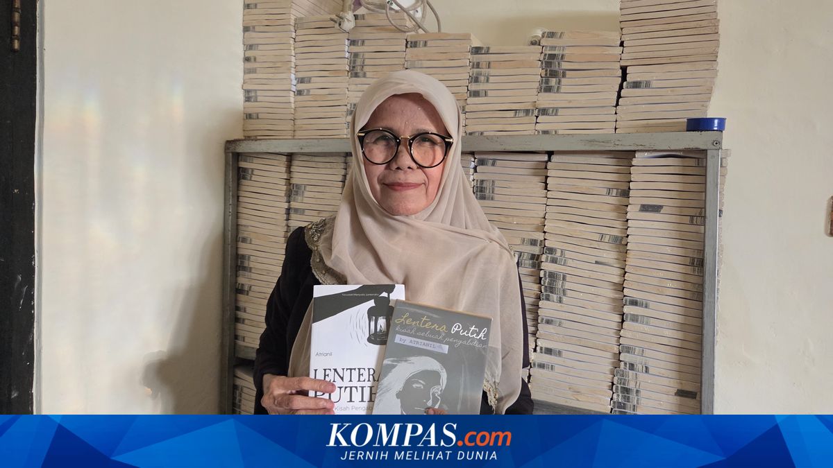 Kisah Atrianil 40 Tahun Jadi Guru Honorer, Pensiun dengan Gaji Rp 414.000