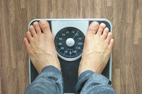 6 Cara Paling Mudah Turunkan Berat Badan di Usia 50 Tahun