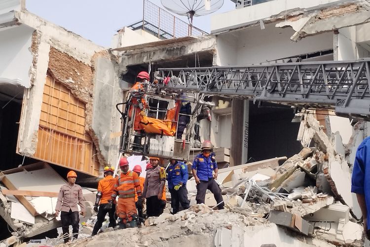 Beda Versi soal Penyebab Ledakan Rumah di Polonia Medan, Polisi dan PGN Lakukan Investigasi Bersama