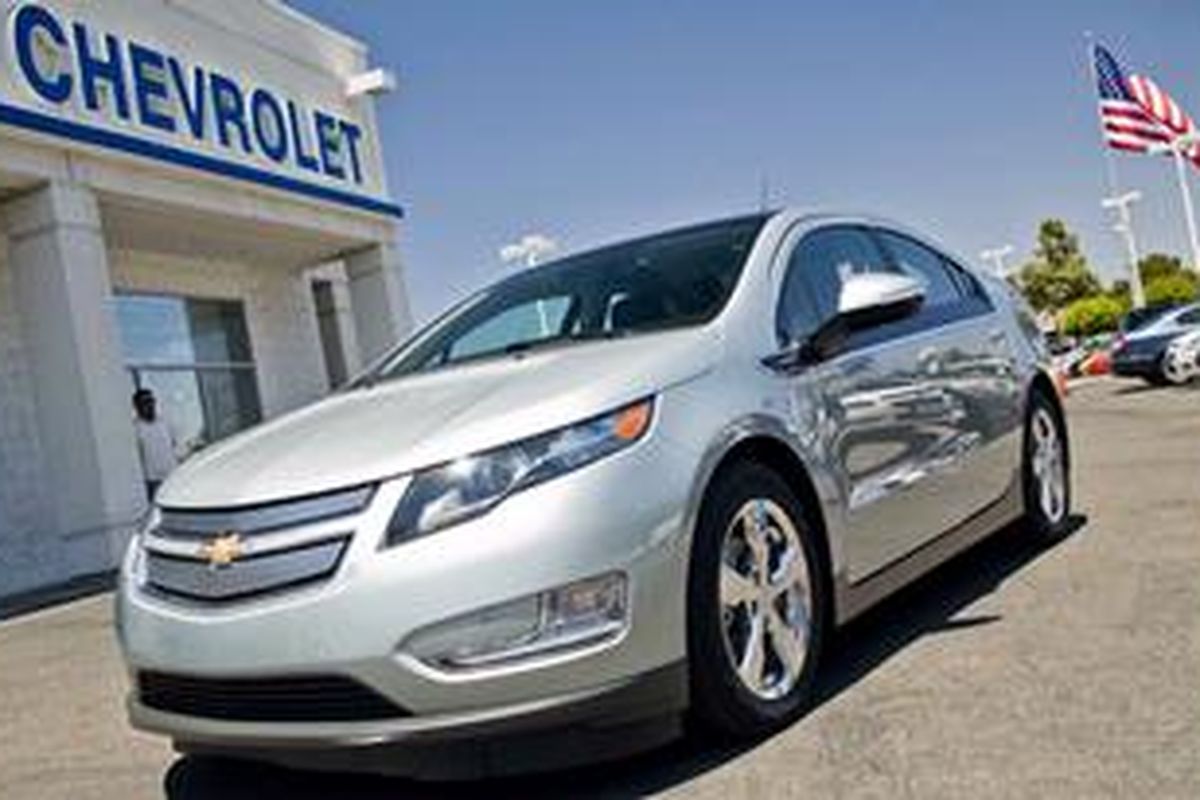 Chevrolet Volt, mobil listrik extended reange atau hibrida seri, dilepas dengan harga 41.000 Amerika