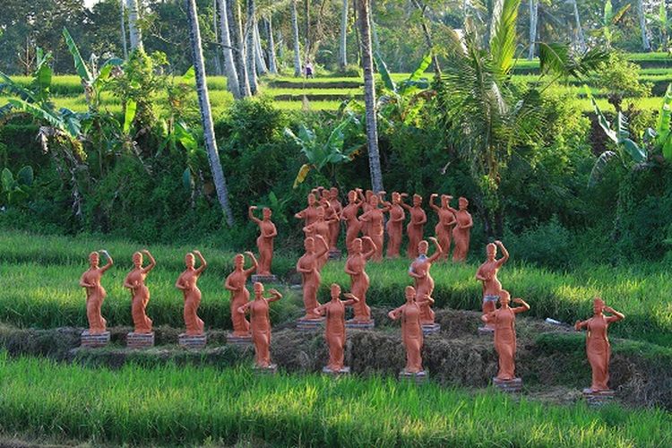 Taman Gandrung Terakota, Banyuwangi DOK. Shutterstock/Bayu Pamungkas