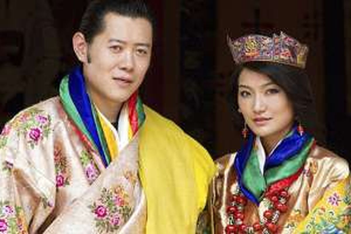 Raja Jigme Khesar Namgyel Wangchuck  dan Ratu Jetsu Pema dari  Bhutan.