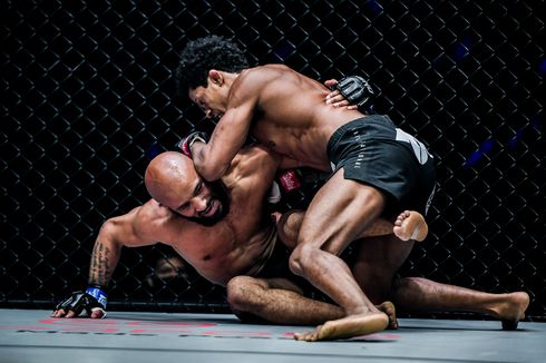 Hasil ONE on TNT 1 - Demetrious Johnson Takluk, Eddie Alvarez Diskualifikasi