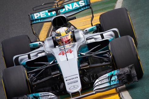 Hamilton Asapi Vettel pada Latihan Bebas F1 Australia
