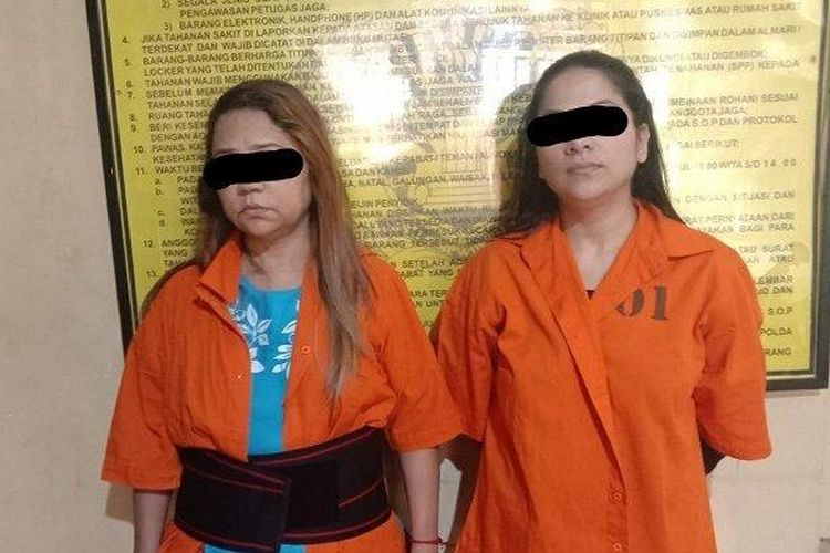 Dua perempuan WNA asal India yakni Indrani (43) dan Jayita (57) pelaku pencurian gelang di Bandara I Gusti Ngurah Rai 
