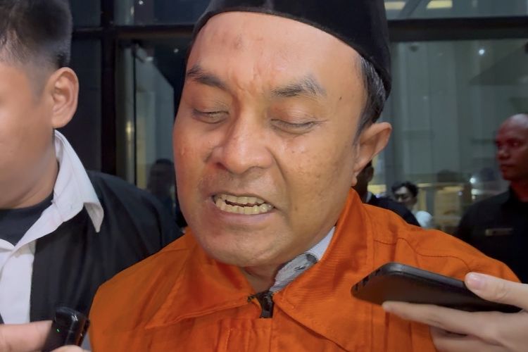 Tersangka Kasus Dana Hibah Jatim Irit Bicara Saat Ditahan KPK
