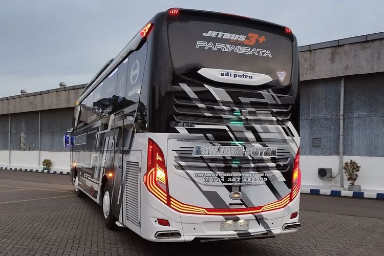 Bus baru PO Sanjaya Putra