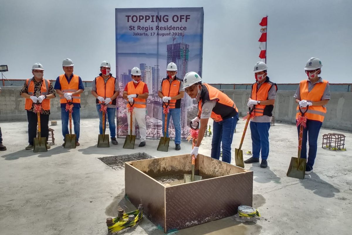 The St Regis Residence Jakarta mencapai tahap tutup atap (topping off) bertepatan dengan Hari Ulang Tahun Kemerdekaan RI ke-75 tahun, Senin (17/8/2020).