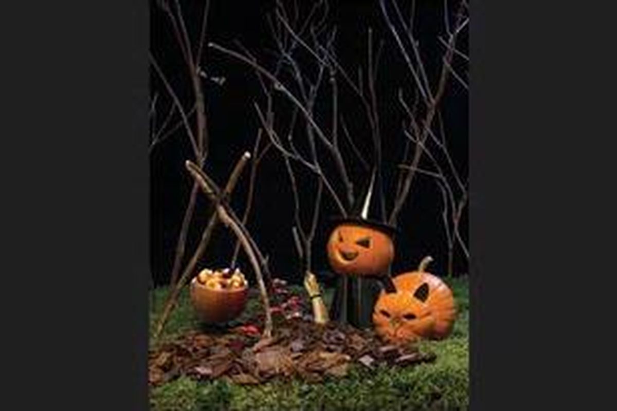 Tahukah Anda, labu menjadi simbol Halloween paling umum lantaran labu merupakan perlambang keadaan alam musim gugur di daerah Eropa dan Amerika Utara ketika tengah merayakan Halloween 