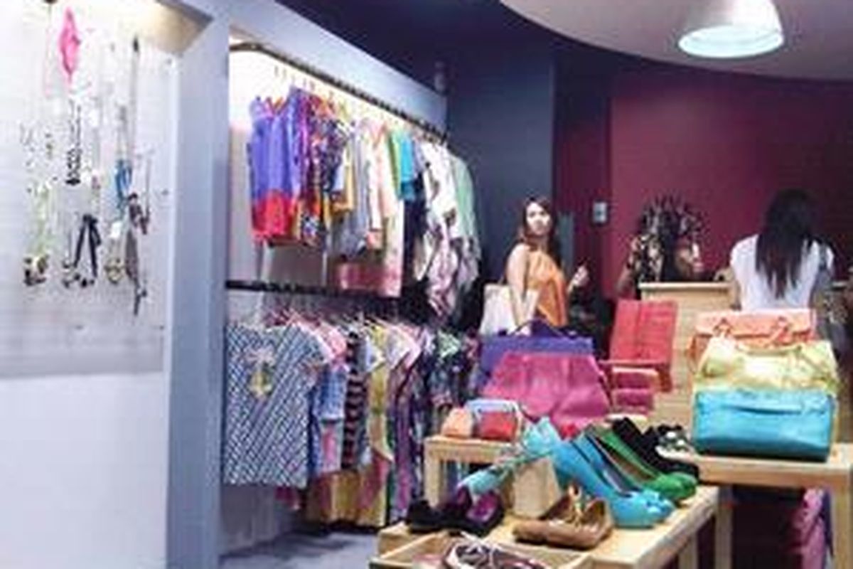 Concept store IDEA membuka gerai kedua di Plaza Indonesia, setelah sebelumnya meresmikan gerai di Mazee FX Plaza. 