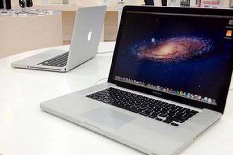 Komputer jinjing MacBook Pro dari Apple