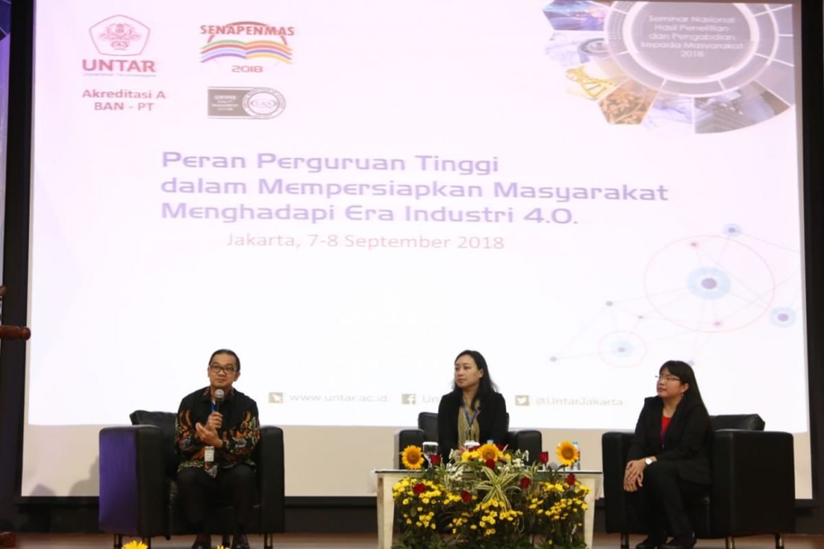 Universitas Tarumanegara menyenggarakan Seminar Nasional Penelitian dan Pengabdian kepada Masyarakat (Senapenmas) 2018  bertema ?Peran Perguruan Tinggi Dalam Mempersiapkan Masyarakat Menghadapi Era IndustrI 4.0.?