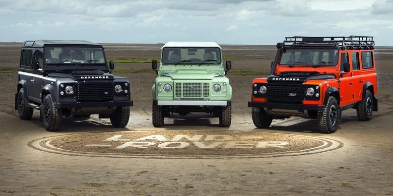 Tiga model edisi spesial Land Rover Defender, disiapkan untuk menutup produksi di 2015.