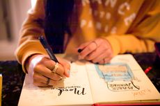 Kenali, Manfaat Journaling untuk Kesehatan Mental