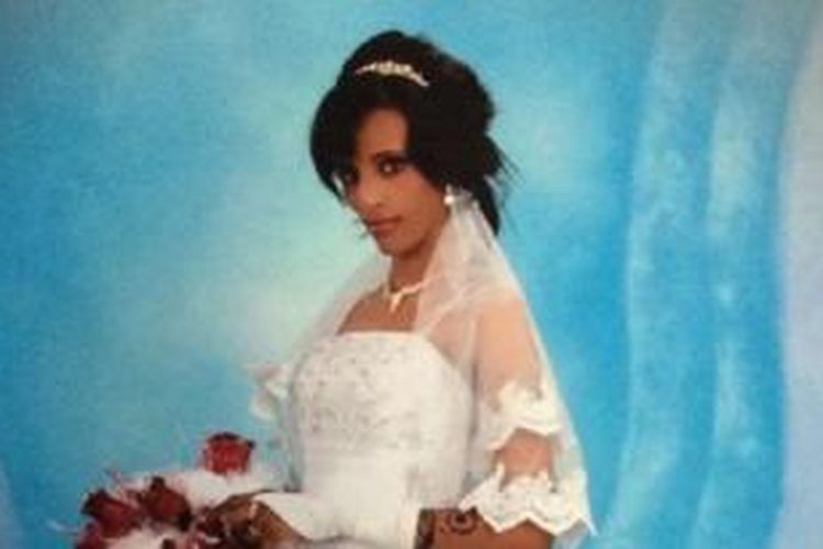 Meriam Yahia Ibrahim Ishag (26), perempuan Sudan yang dihukum mati karena memilih memeluk Kristen ketika menikahi suaminya.